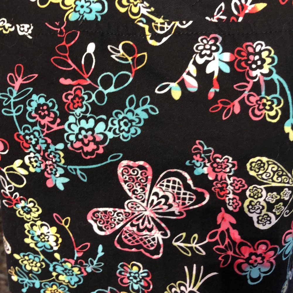 Scrub top - Picture 2 of 3